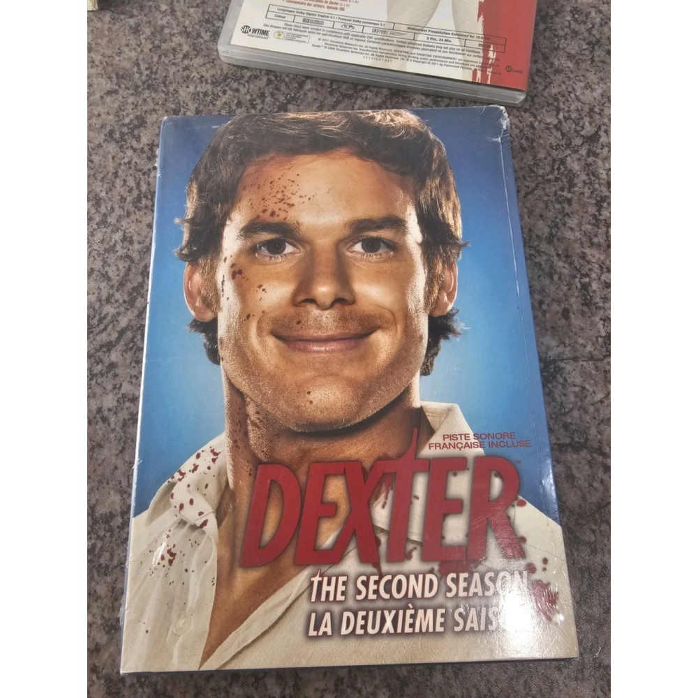 Dexter 2009 Breygent Collectors Album Season 1 Used &Season 2 Sealed New - Picture 8 of 9